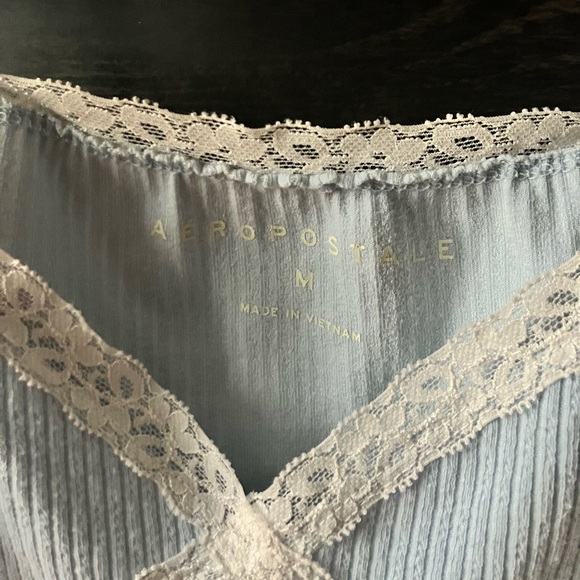 Crop Top - Picture 3 of 4